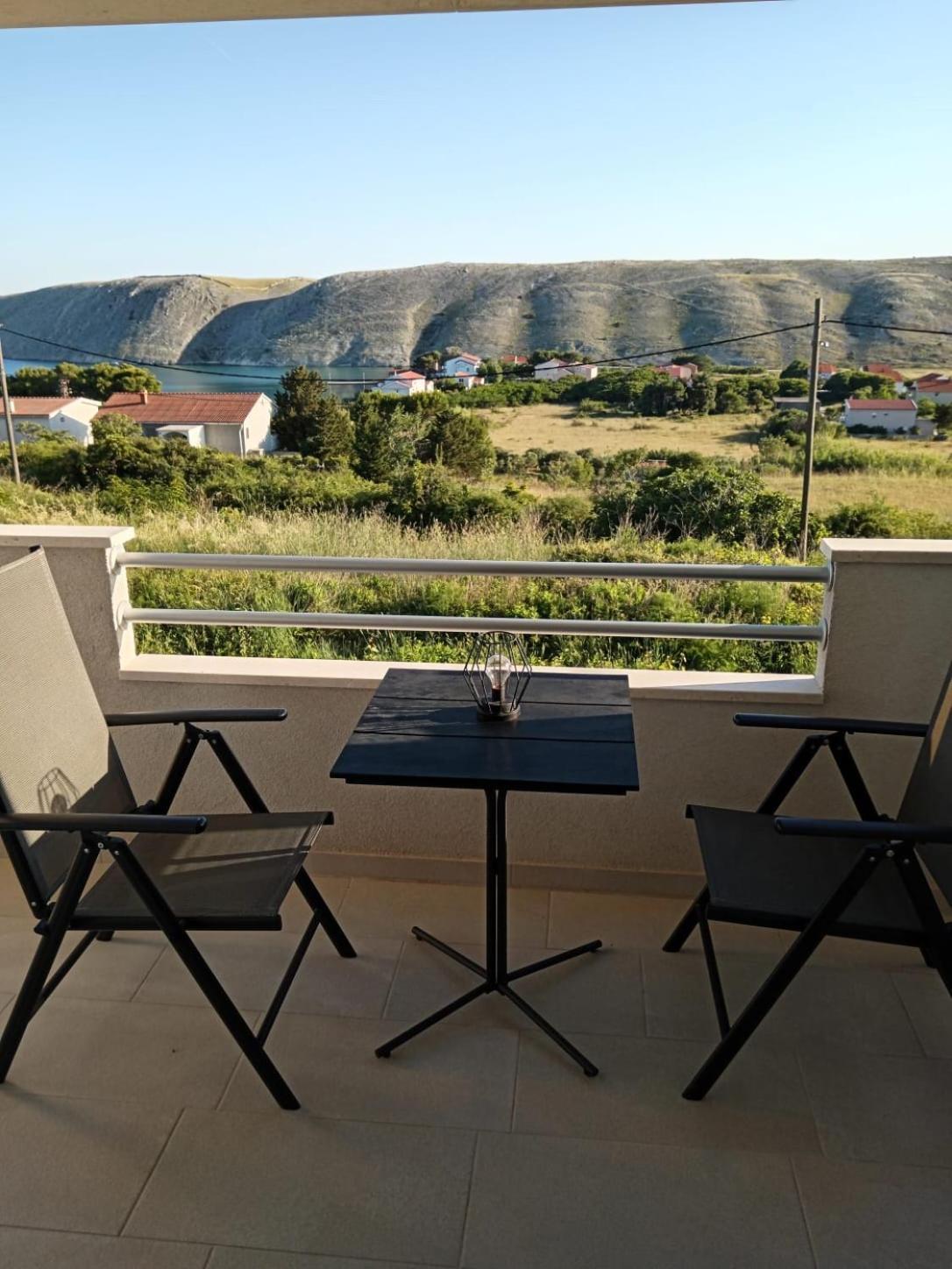 Apartmani Sol Vlasici Pag Town Exterior foto